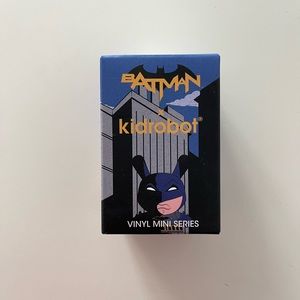 Batman x Kid Robot mini Vinyl Figurine